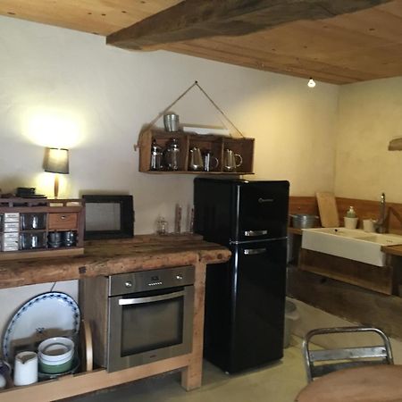 Suites De Campagne Les Eydieux, Petits Dejeuners Inclus Saint-Angel  Kültér fotó
