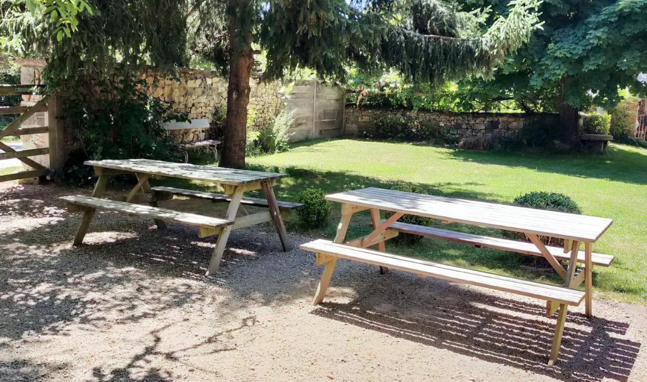 Suites De Campagne Les Eydieux, Petits Dejeuners Inclus Saint-Angel  Kültér fotó