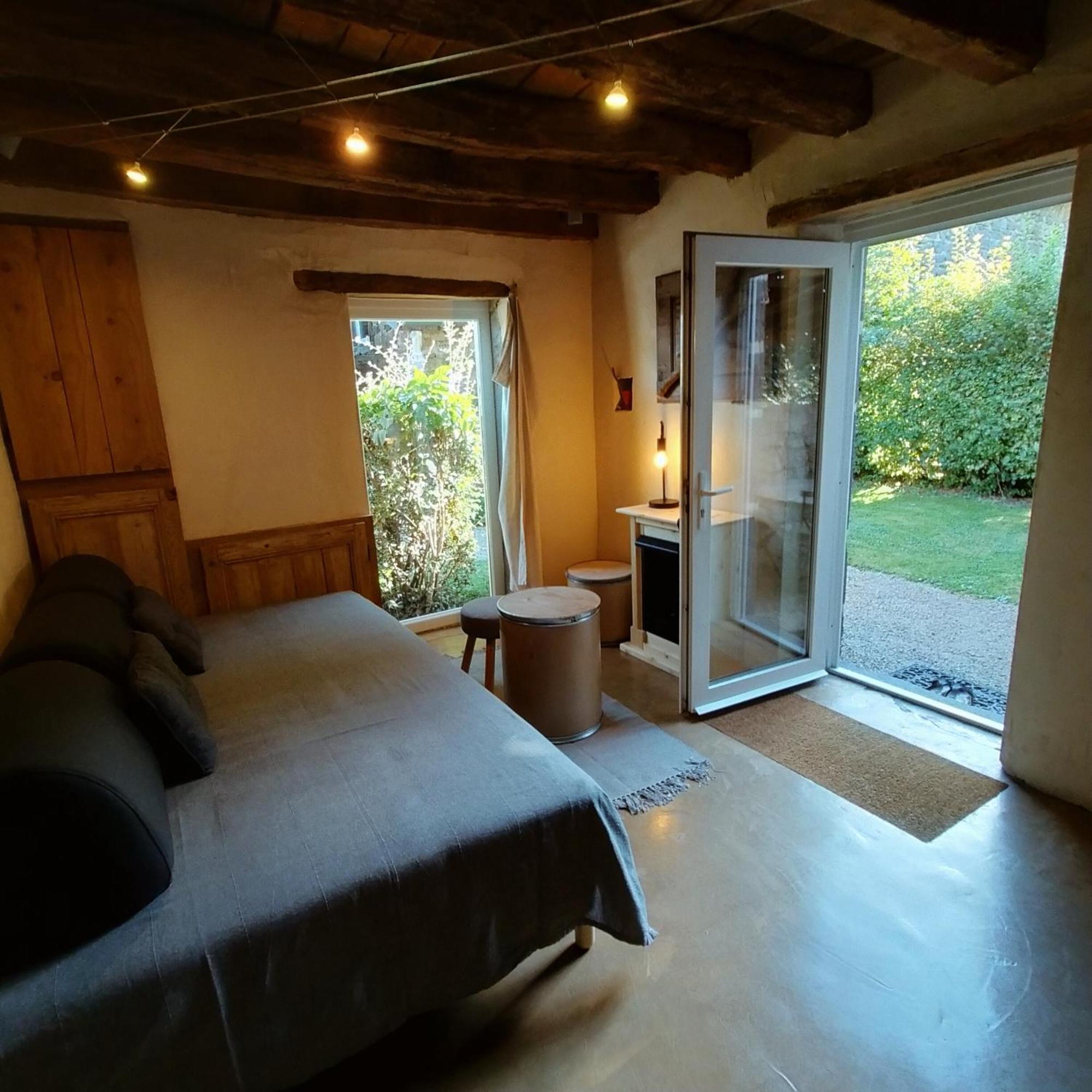 Suites De Campagne Les Eydieux, Petits Dejeuners Inclus Saint-Angel  Kültér fotó